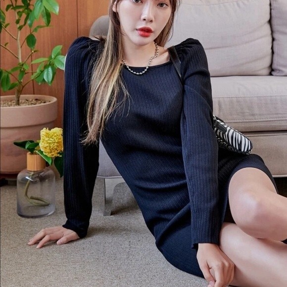 Solid Black Minimalistic Puffed Sleeve Sweater Dress - Picture 2 of 6